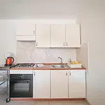 Elizabeth Apartman *