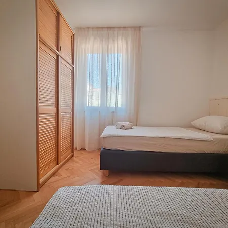 Apartment Apartman Elizabeth Krk Town