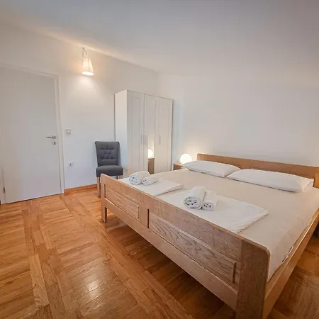 Apartman Apartman Elizabeth *